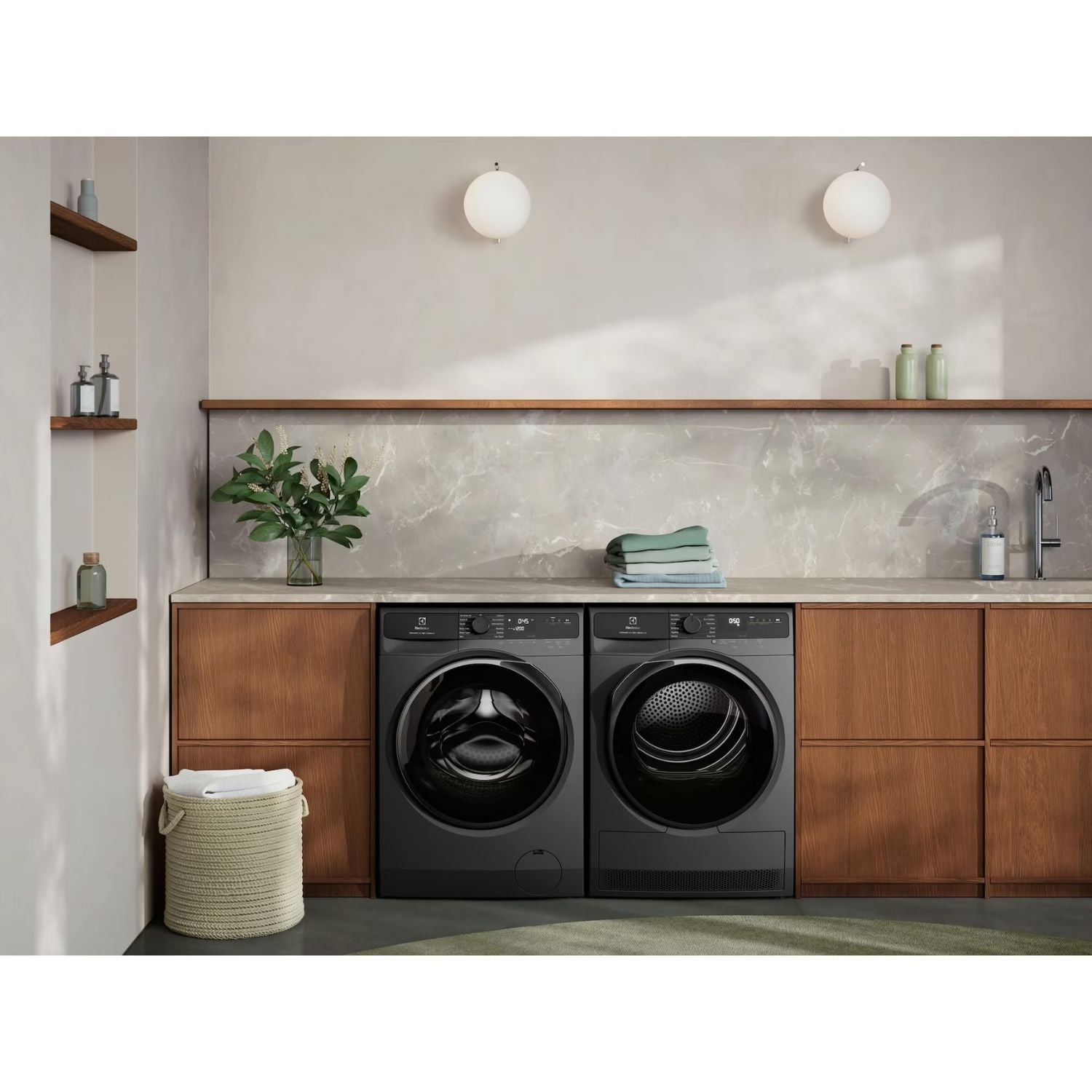 9kg Electrolux UltimateCare 500 Washing Machine